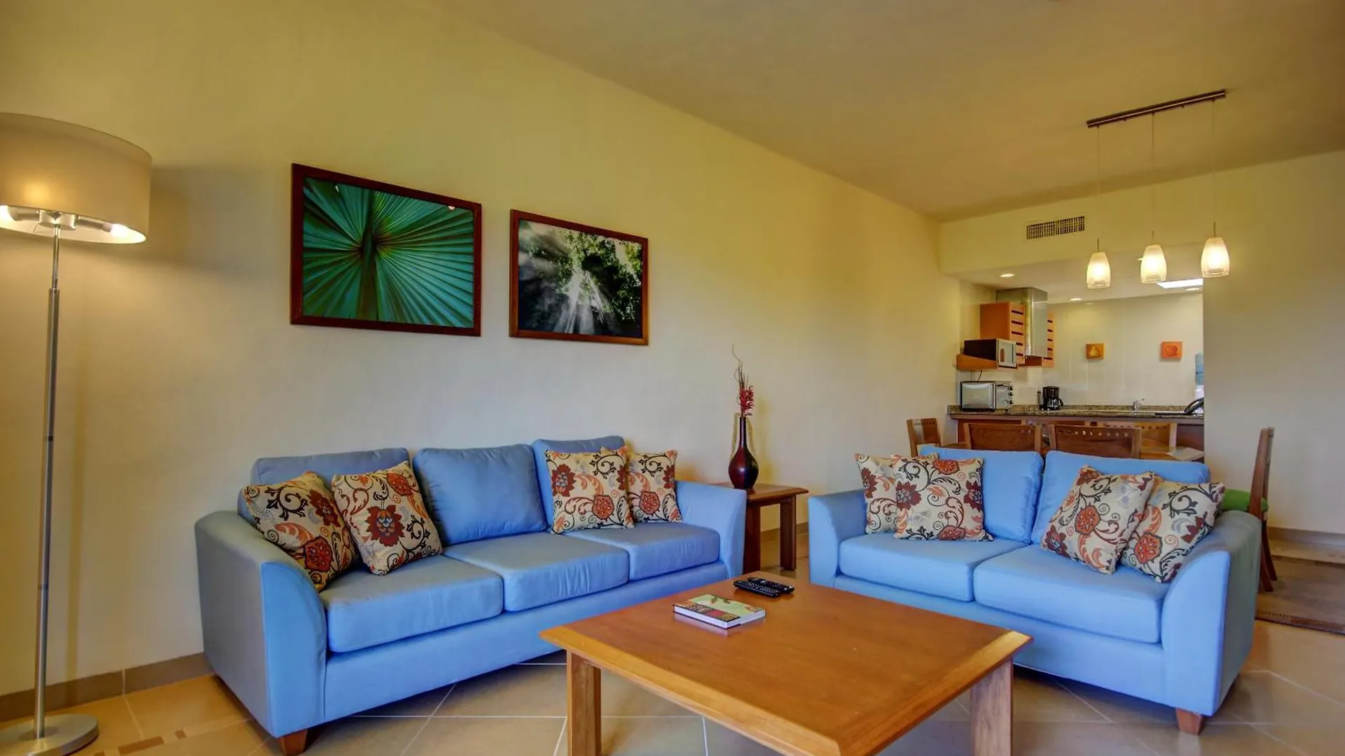 Riviera Maya Suites Playa del Carmen México