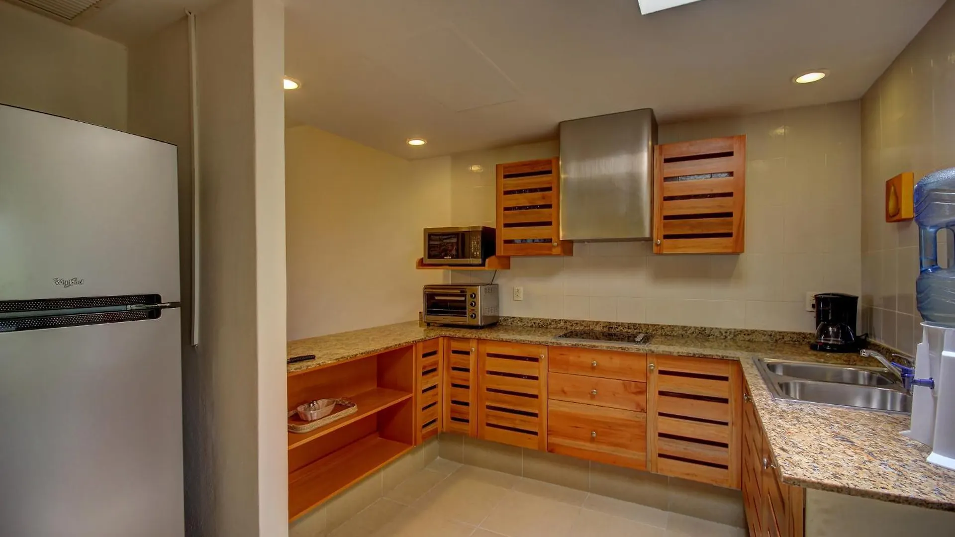 Apartahotel Riviera Maya Suites Playa del Carmen