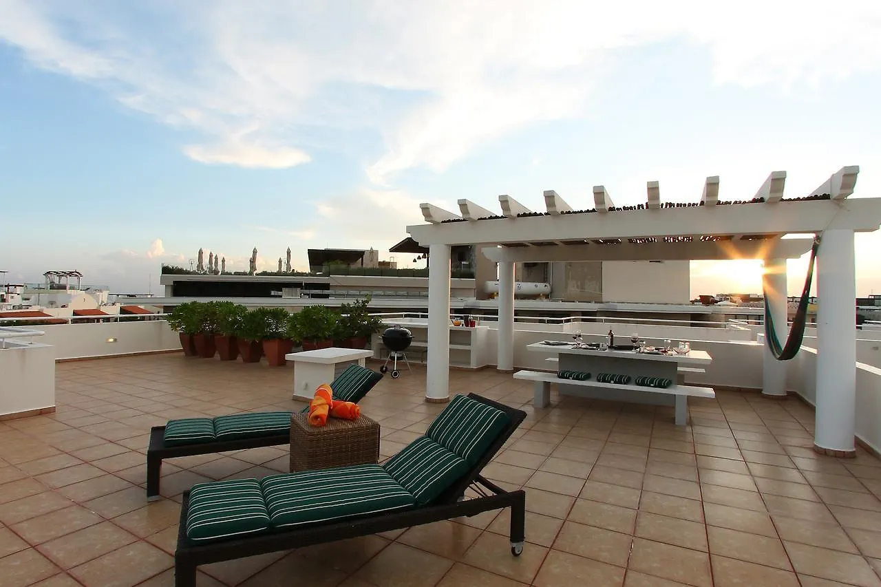 Apartahotel Riviera Maya Suites Playa del Carmen
